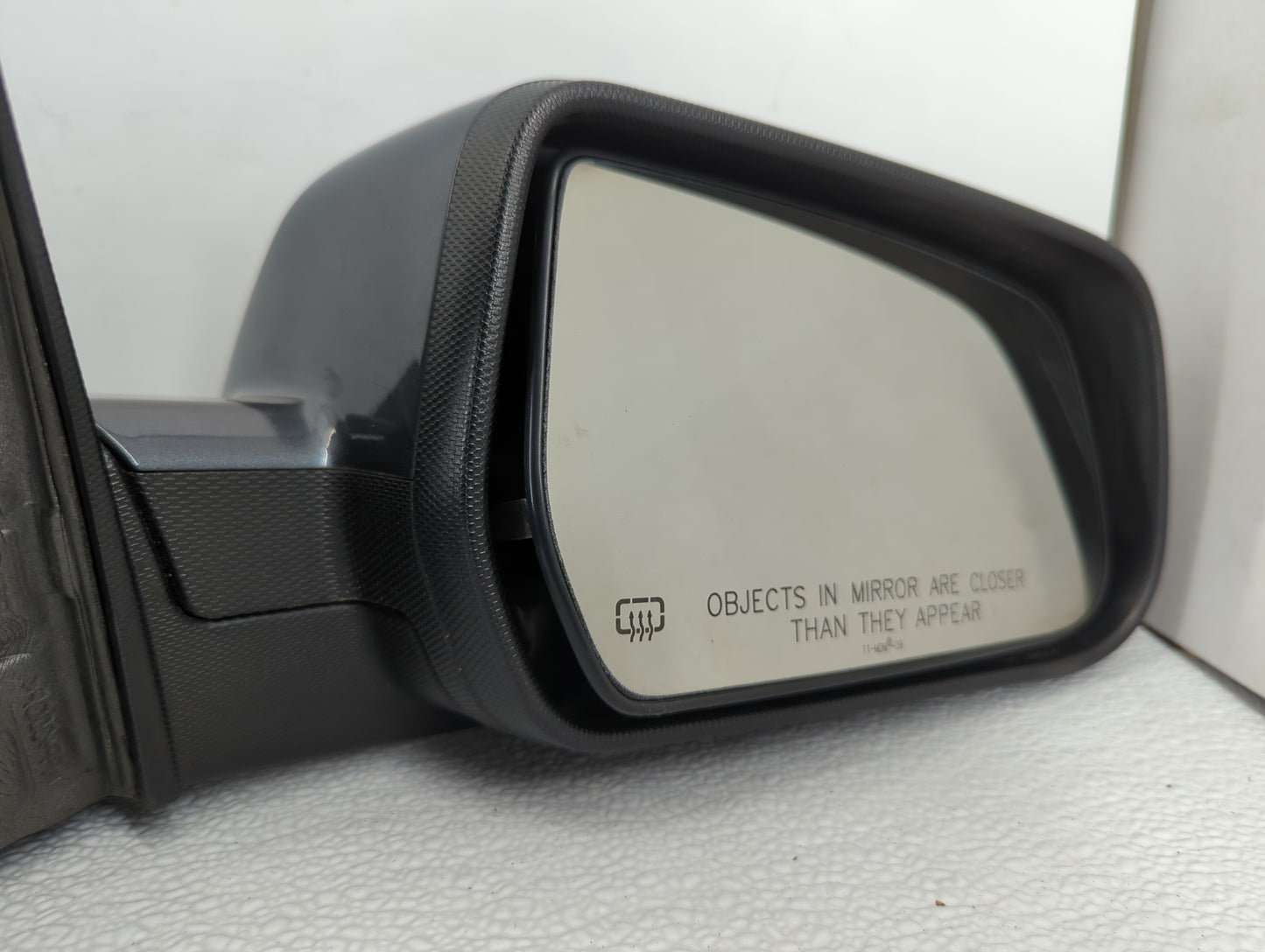 2010-2011 Chevrolet Equinox Passenger Side View Mirror - Right Door Mirror OEM Used - Oemusedautoparts1.com