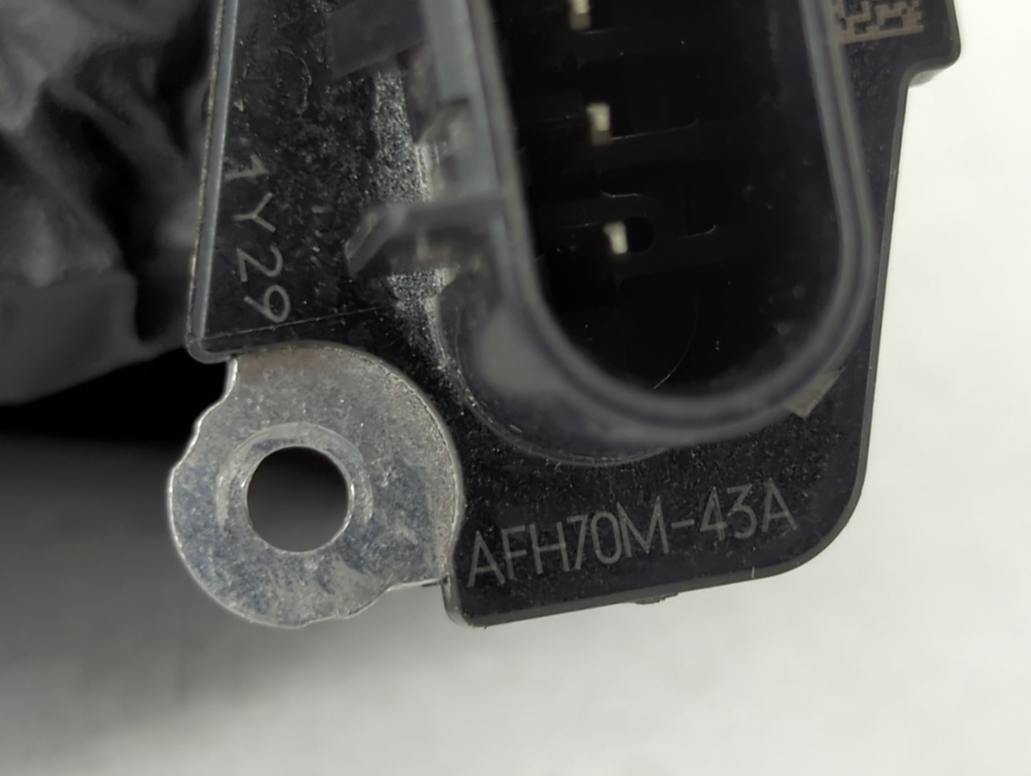 2010-2011 Chevrolet Equinox Mass Air Flow Meter Maf - Oemusedautoparts1.com