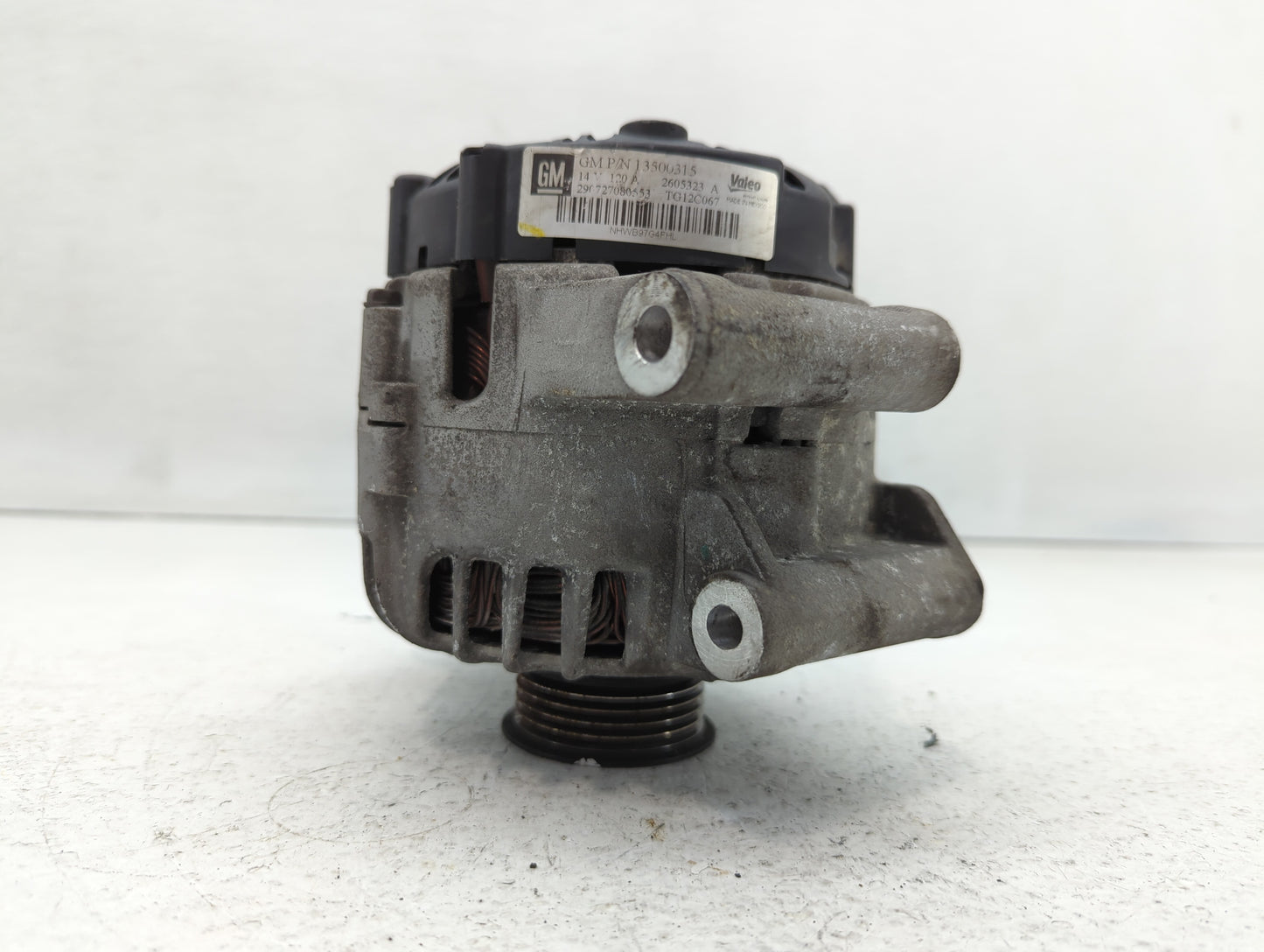 2010-2017 Chevrolet Equinox Alternator Replacement Generator Charging Assembly Engine OEM P/N:2605323 A 13500315 Fits OEM Us