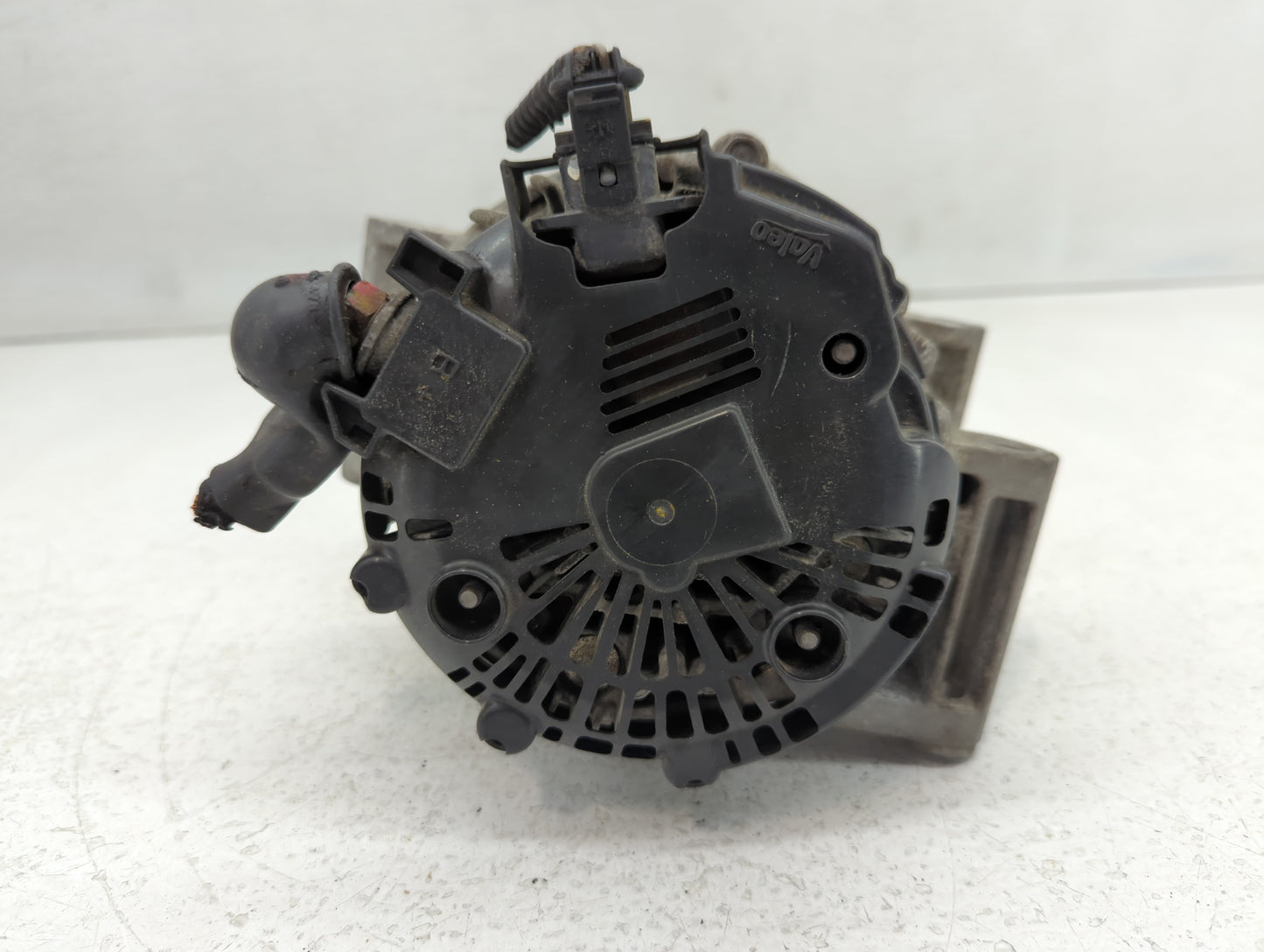 2010-2017 Chevrolet Equinox Alternator Replacement Generator Charging Assembly Engine OEM P/N:2605323 A 13500315 Fits OEM Us