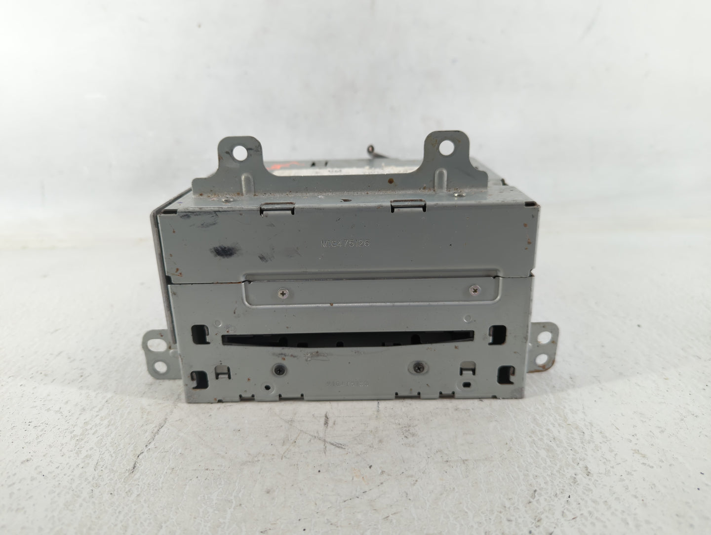 2010-2010 Chevrolet Equinox Am Fm Cd Player Radio Receiver - Oemusedautoparts1.com