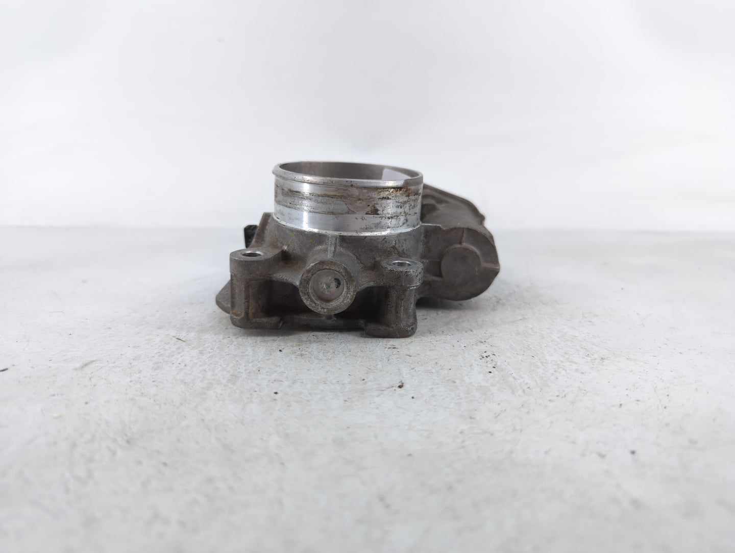 2010-2011 Chevrolet Equinox Throttle Body P/N:0191AA668AA1206C Fits Fits 2007 2008 2009 2010 2011 2012 OEM Used Auto Parts -