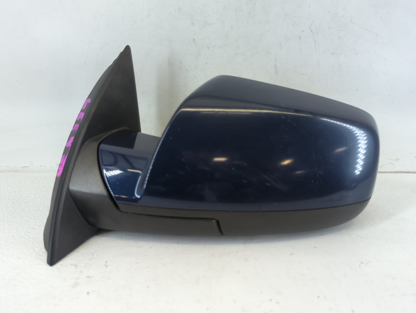 2010-2011 Chevrolet Equinox Driver Side View Mirror - Left Door Mirror OEM Used - Oemusedautoparts1.com