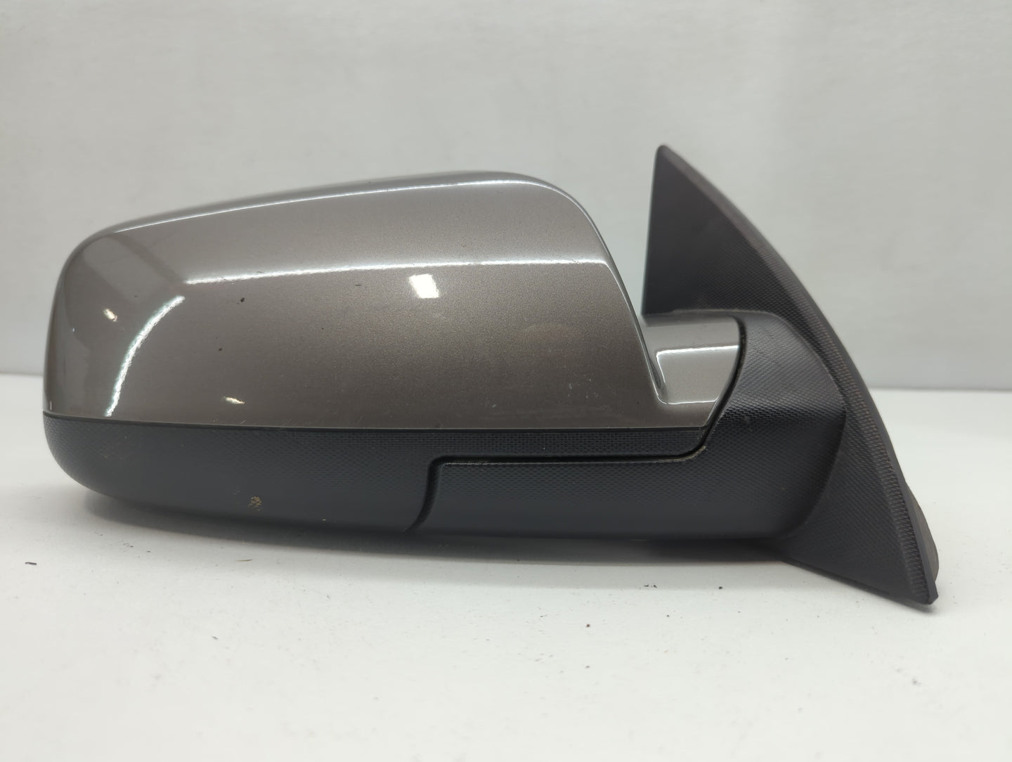 2010-2011 Chevrolet Equinox Passenger Side View Mirror - Right Door Mirror OEM Used - Oemusedautoparts1.com