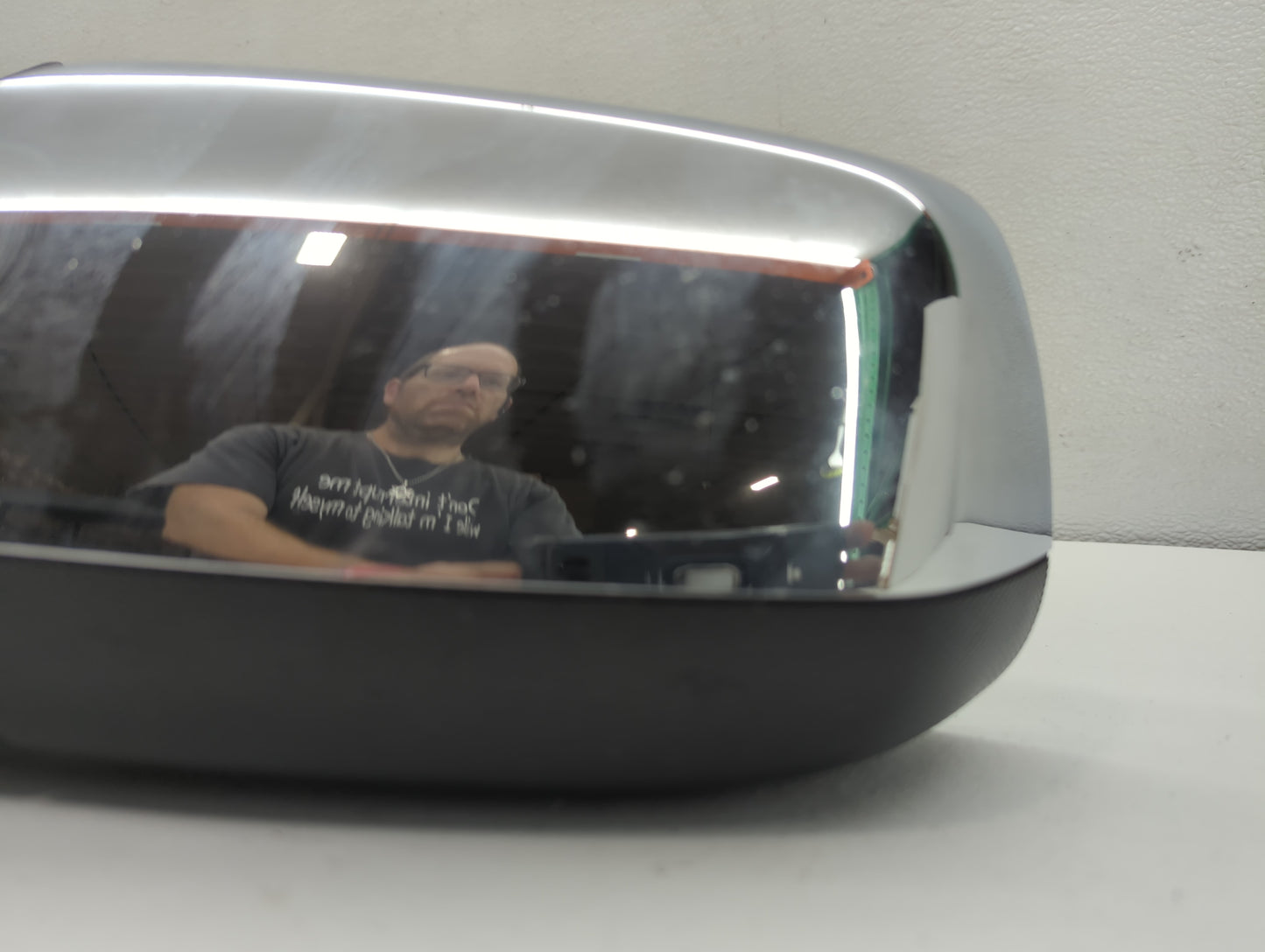 2010-2011 Chevrolet Equinox Driver Side View Mirror - Left Door Mirror OEM Used - Oemusedautoparts1.com