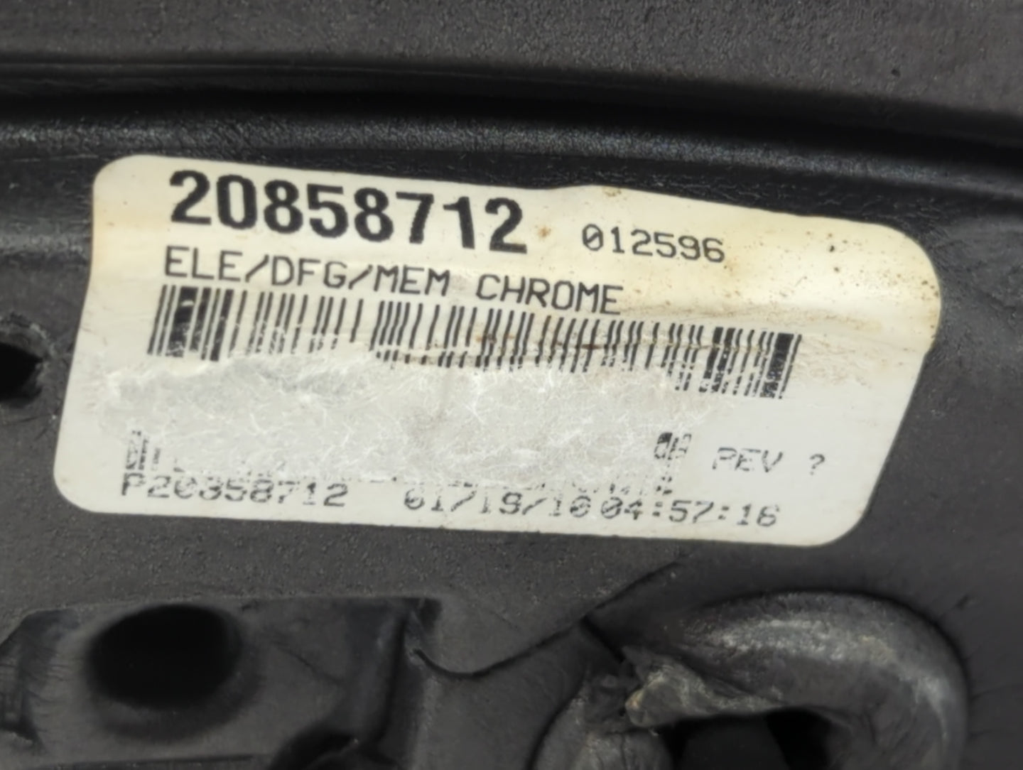 2010-2011 Chevrolet Equinox Driver Side View Mirror - Left Door Mirror OEM Used - Oemusedautoparts1.com