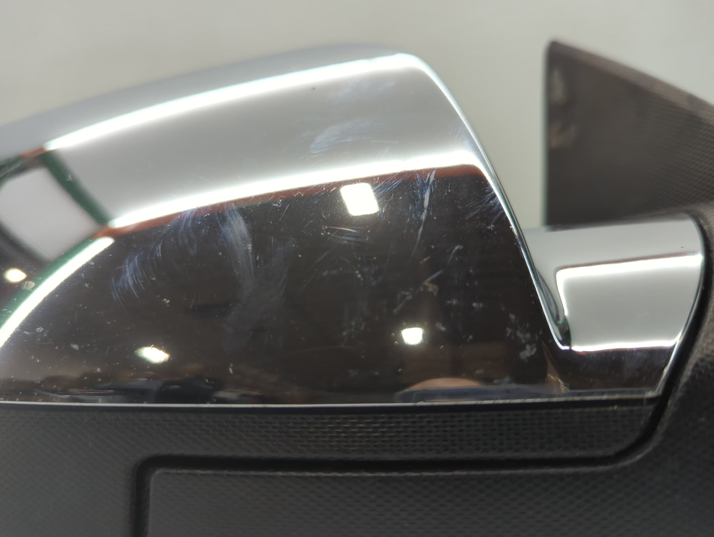 2010-2011 Chevrolet Equinox Passenger Right Side View Manual Door Mirror - Oemusedautoparts1.com