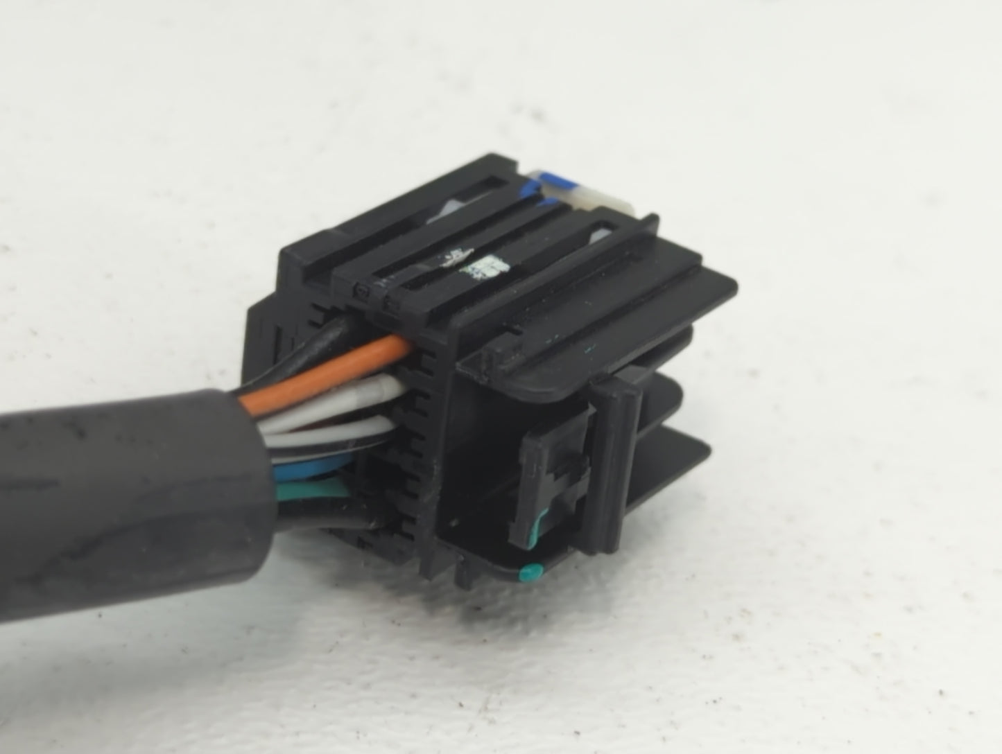 2010-2011 Chevrolet Equinox Passenger Right Side View Manual Door Mirror - Oemusedautoparts1.com