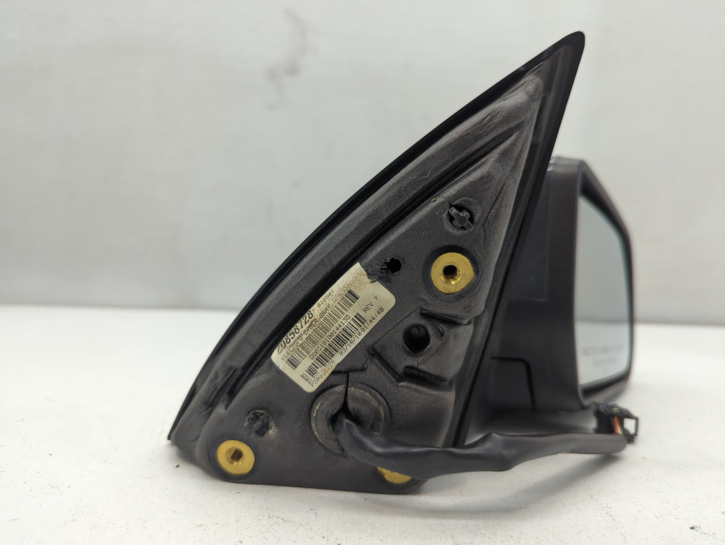2010-2011 Chevrolet Equinox Passenger Side View Mirror - Right Door Mirror OEM Used - Oemusedautoparts1.com