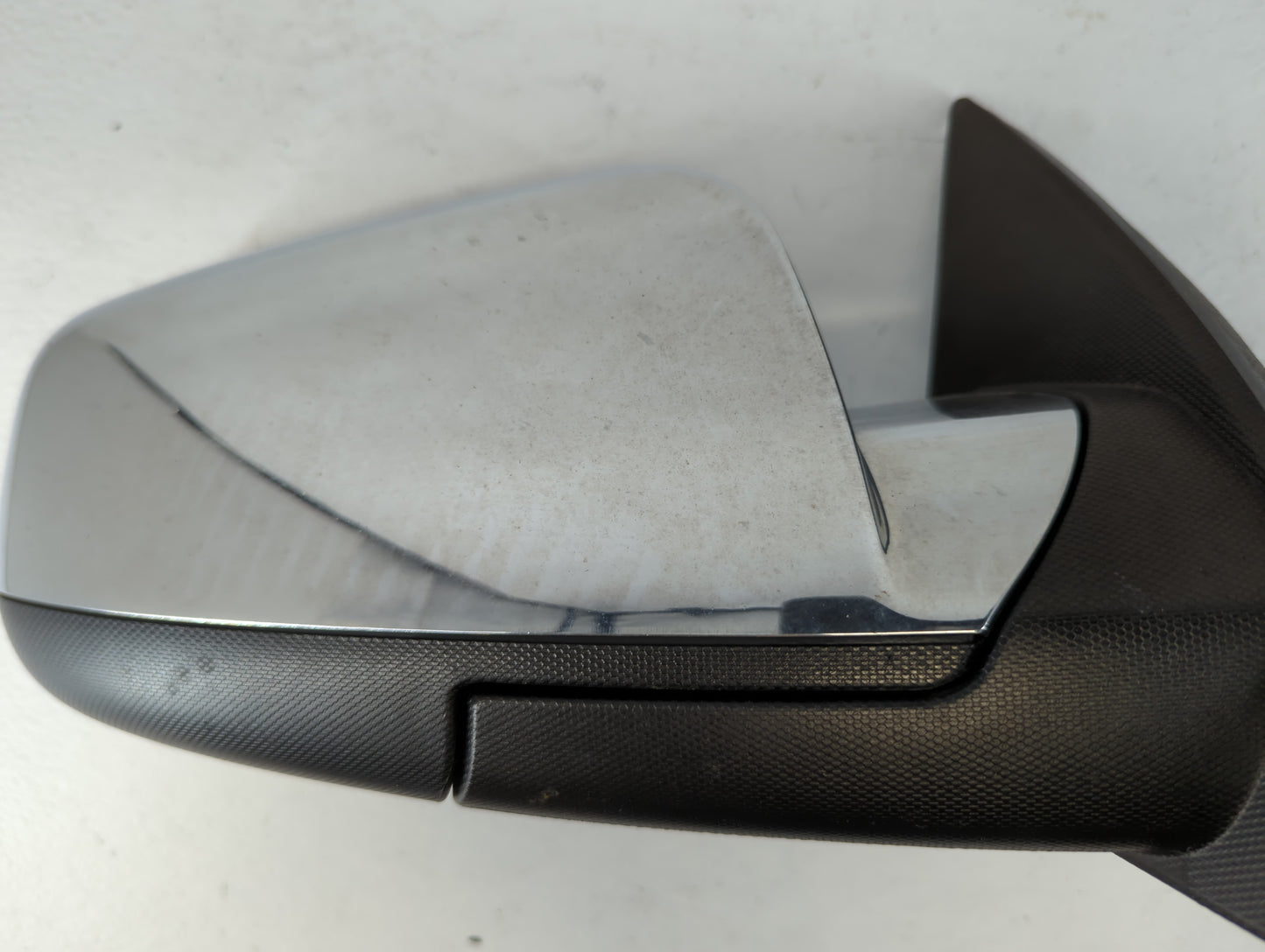 2010-2011 Chevrolet Equinox Passenger Side View Mirror - Right Door Mirror OEM Used - Oemusedautoparts1.com
