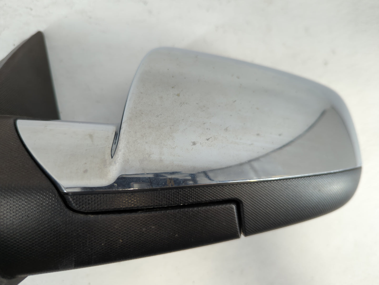 2010-2011 Chevrolet Equinox Driver Side View Mirror - Left Door Mirror OEM Used - Oemusedautoparts1.com