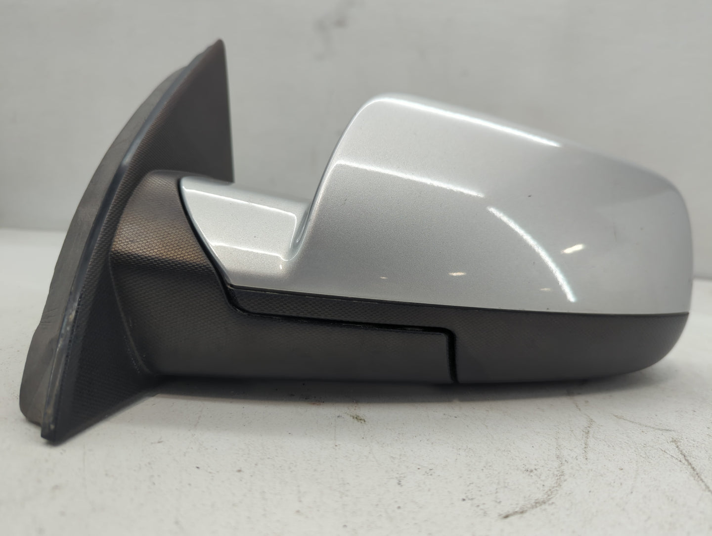 2010-2011 Chevrolet Equinox Driver Side View Mirror - Left Door Mirror OEM Used - Oemusedautoparts1.com
