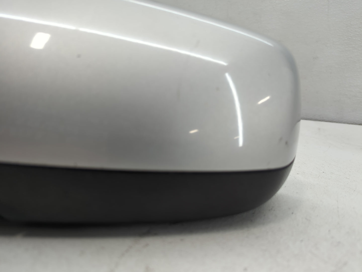 2010-2011 Chevrolet Equinox Driver Side View Mirror - Left Door Mirror OEM Used - Oemusedautoparts1.com