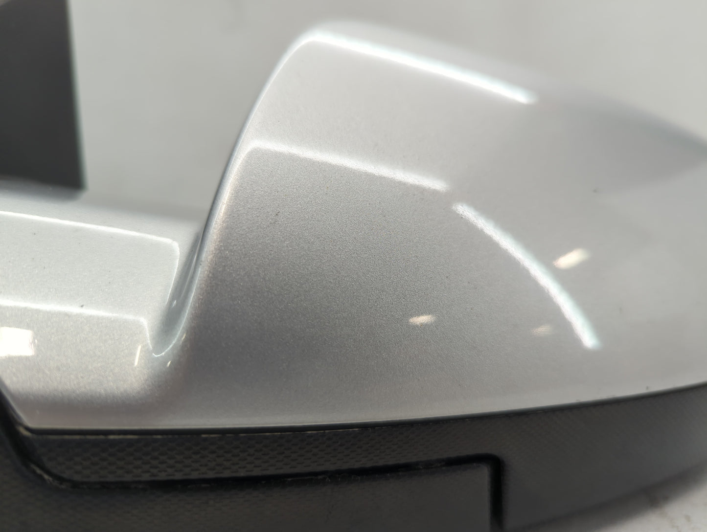 2010-2011 Chevrolet Equinox Driver Side View Mirror - Left Door Mirror OEM Used - Oemusedautoparts1.com