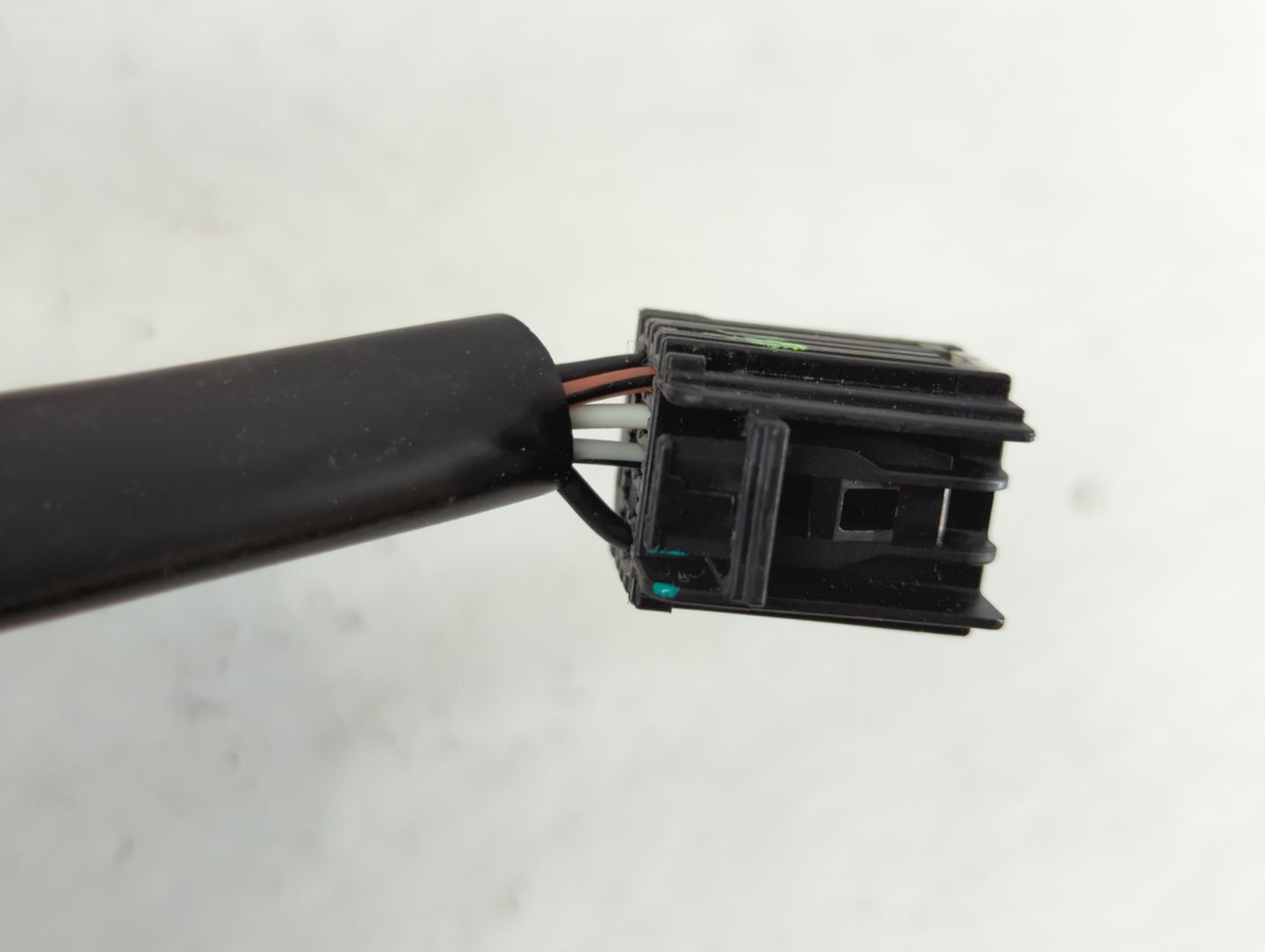 2010-2011 Chevrolet Equinox Passenger Side View Mirror - Right Door Mirror OEM Used - Oemusedautoparts1.com