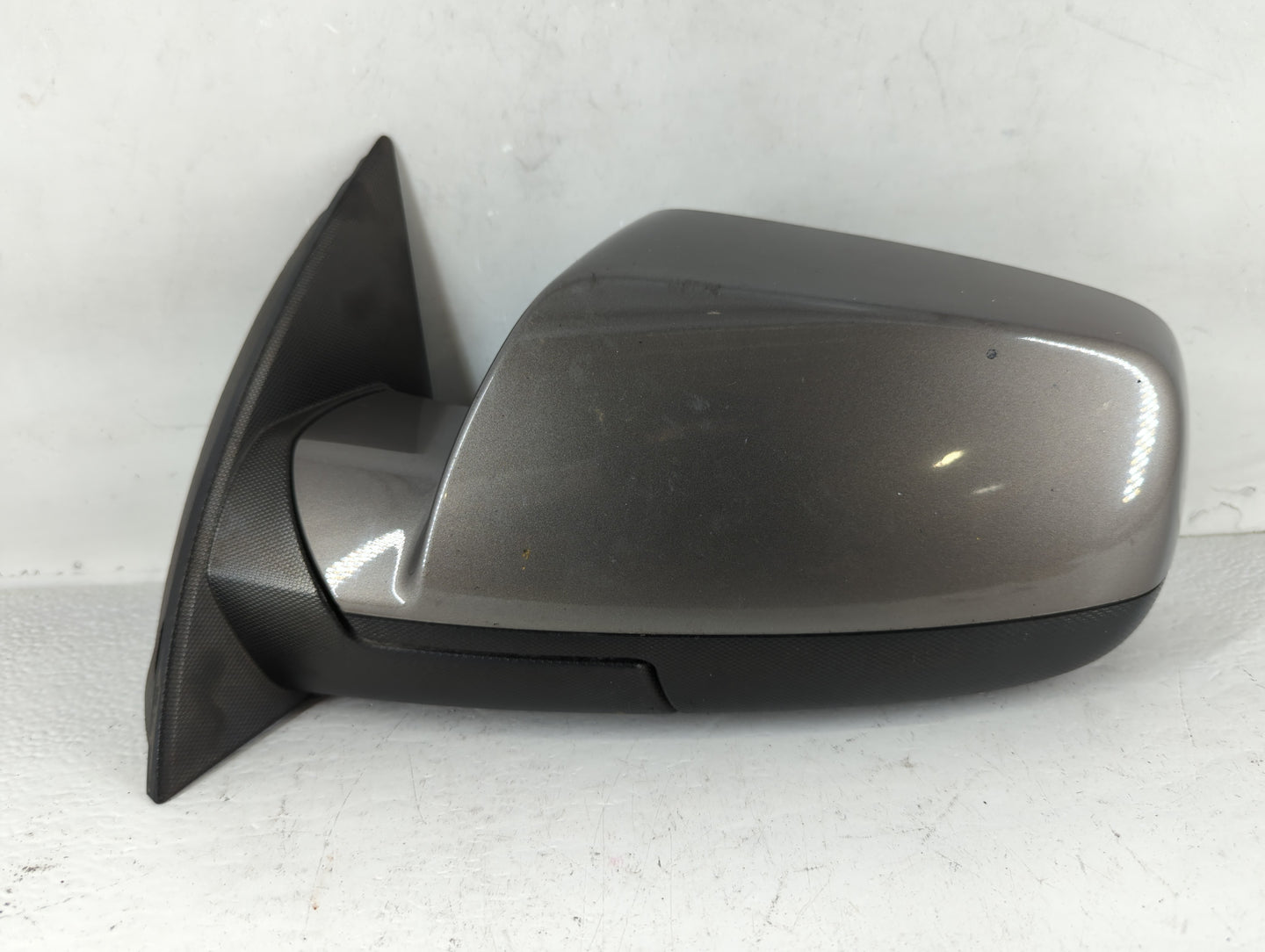 2010-2011 Chevrolet Equinox Driver Side View Mirror - Left Door Mirror OEM Used - Oemusedautoparts1.com