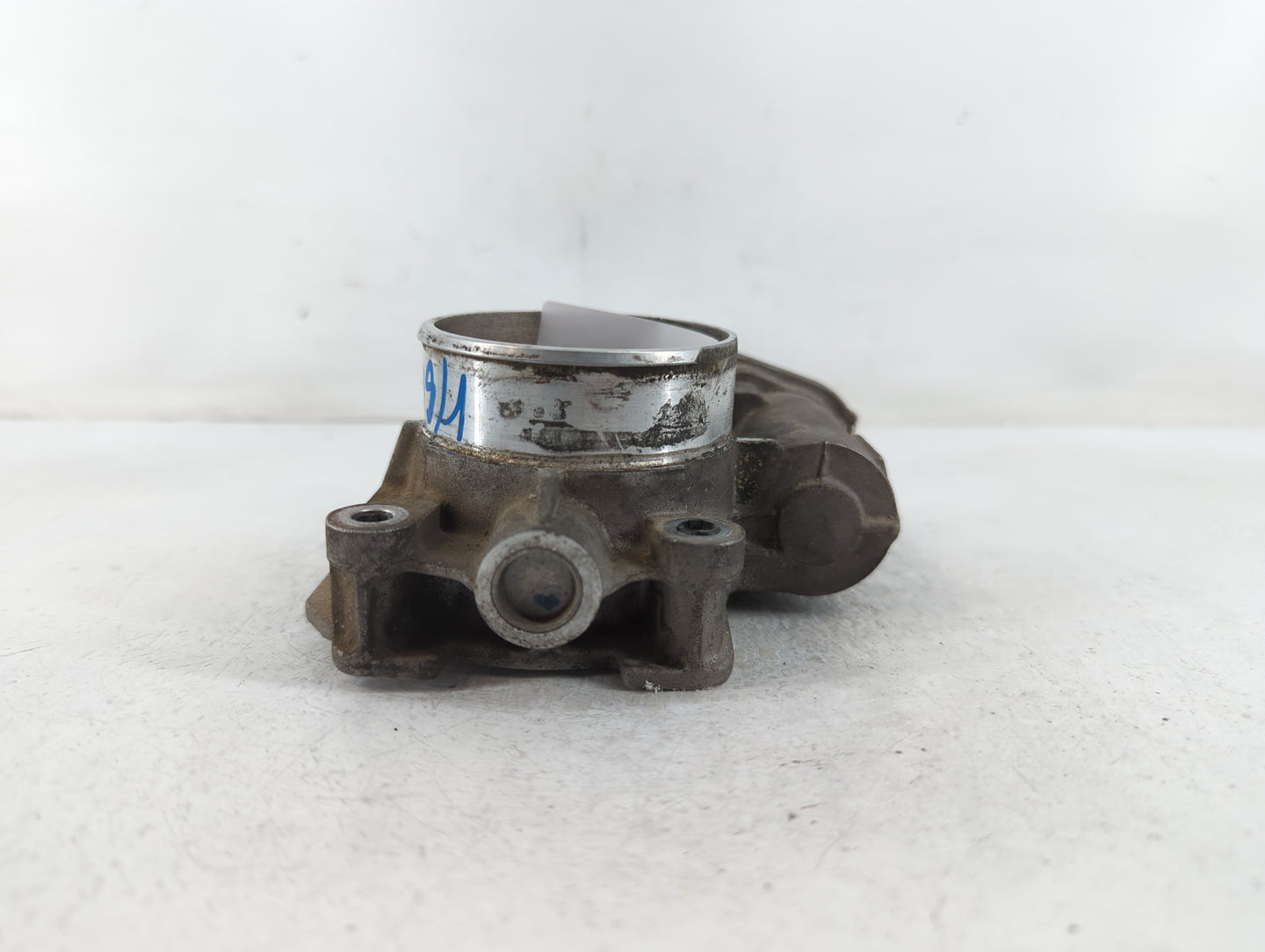 2010-2011 Chevrolet Equinox Throttle Body P/N:AGB-AJ-B1-007R1 Fits Fits 2007 2008 2009 2010 2011 2012 OEM Used Auto Parts - 
