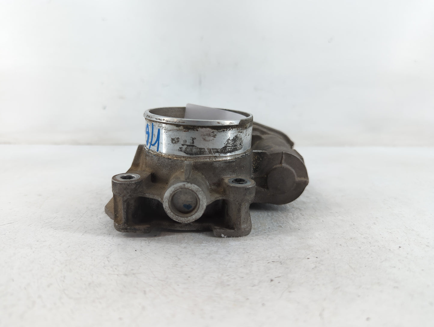 2010-2011 Chevrolet Equinox Throttle Body P/N:AGB-AJ-B1-007R1 Fits Fits 2007 2008 2009 2010 2011 2012 OEM Used Auto Parts - 