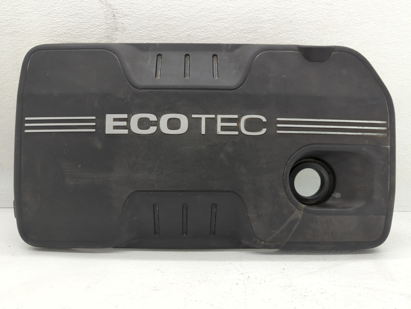 2010 Chevrolet Equinox Engine Cover - Oemusedautoparts1.com