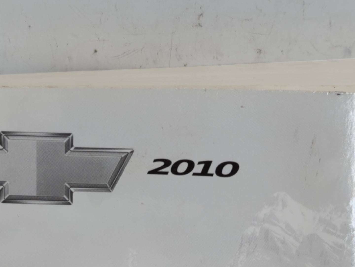 2010 Chevrolet Equinox Owners Manual Book Guide P/N:25798562 B OEM Used Auto Parts - Oemusedautoparts1.com