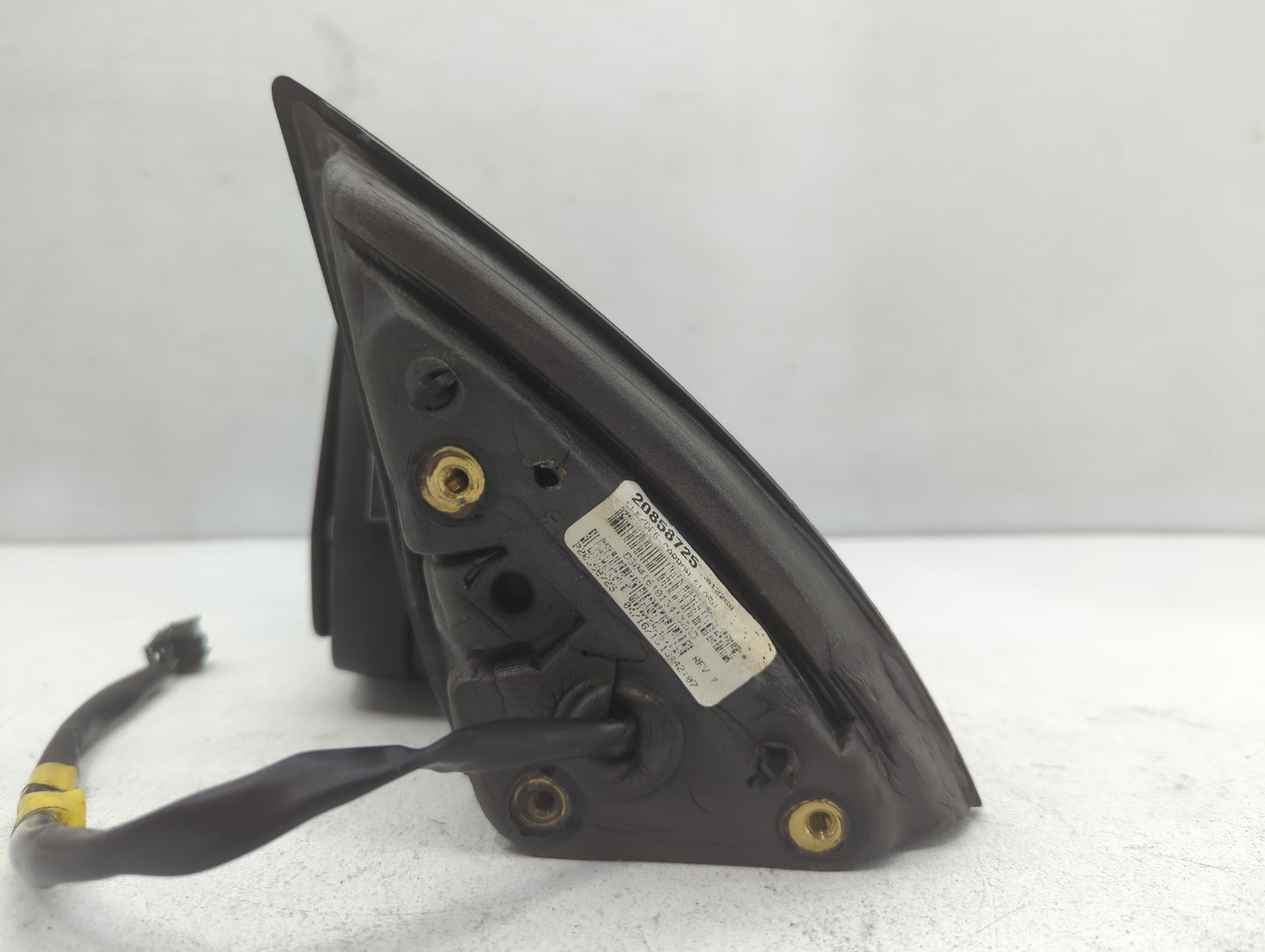 2010-2011 Chevrolet Equinox Driver Side View Mirror - Left Door Mirror OEM Used - Oemusedautoparts1.com