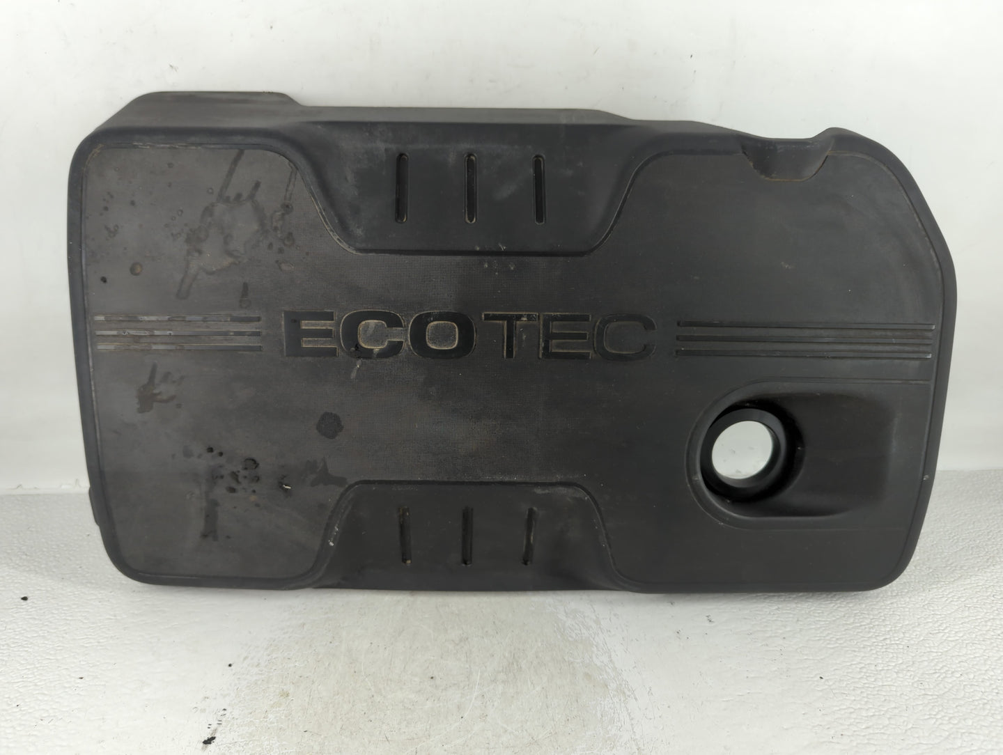 2010 Chevrolet Equinox Engine Cover - Oemusedautoparts1.com
