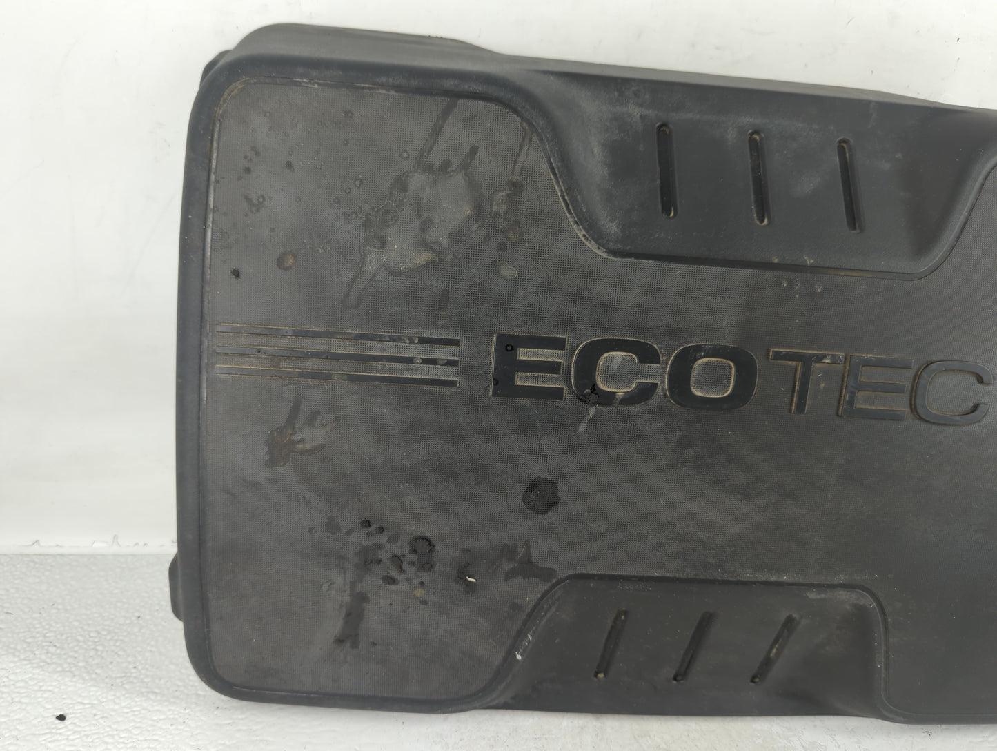 2010 Chevrolet Equinox Engine Cover - Oemusedautoparts1.com