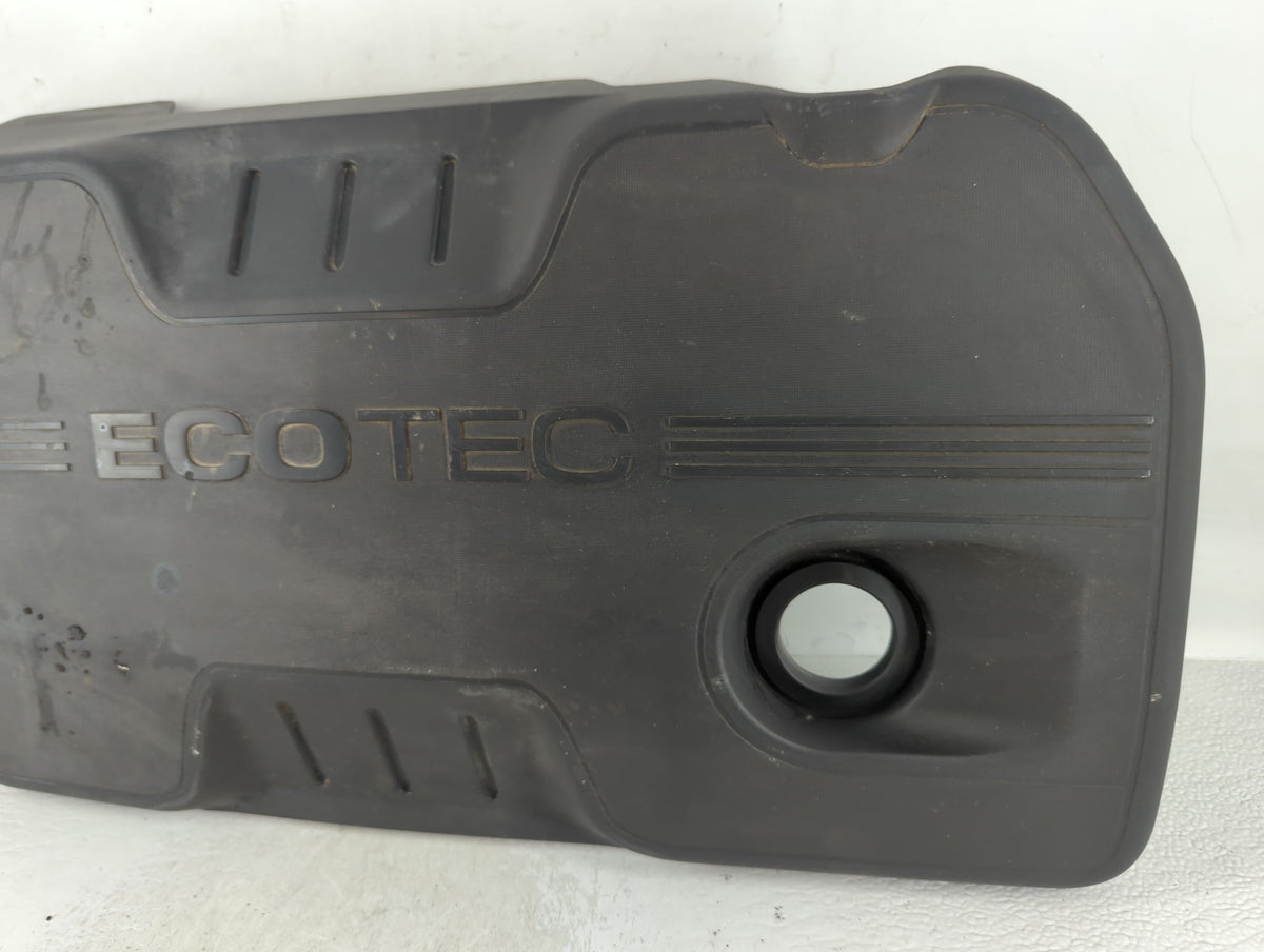 2010 Chevrolet Equinox Engine Cover 699936 - Oemusedautoparts1.com