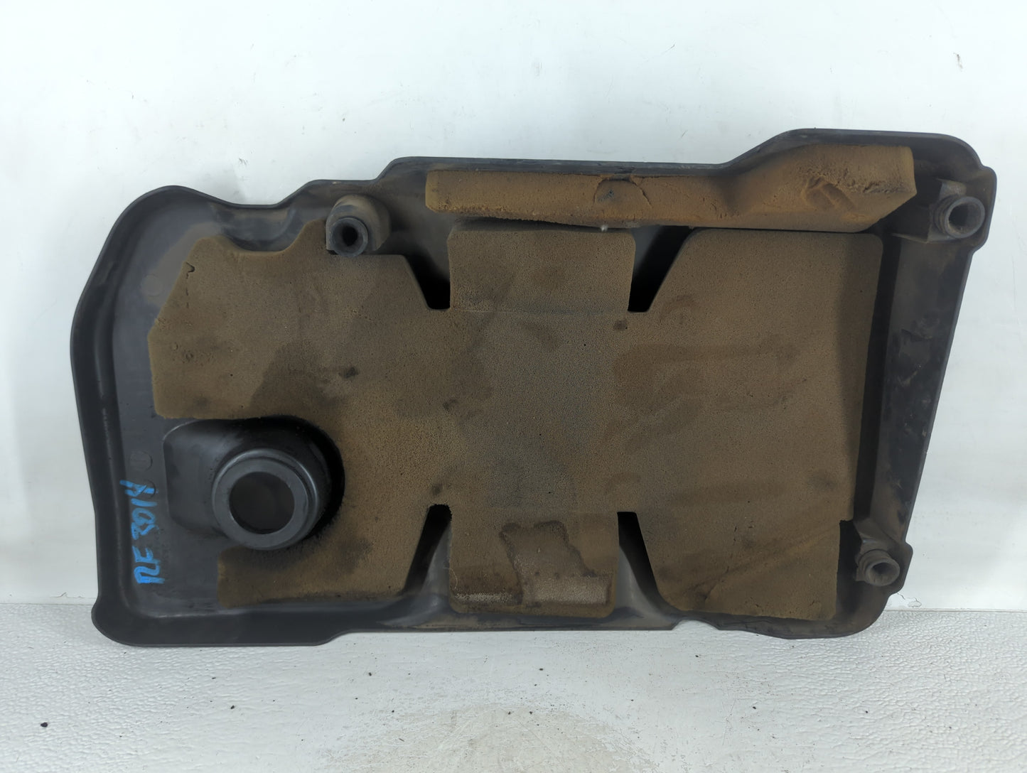 2010 Chevrolet Equinox Engine Cover - Oemusedautoparts1.com