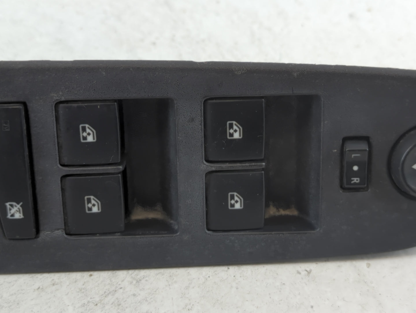 2010-2017 Chevrolet Equinox Master Power Window Switch Replacement Driver Side Left P/N:25983673 Fits OEM Used Auto Parts - 