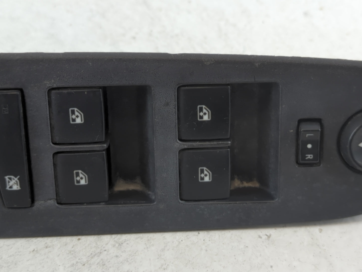 2010-2017 Chevrolet Equinox Master Power Window Switch Replacement Driver Side Left P/N:25983673 Fits OEM Used Auto Parts - 