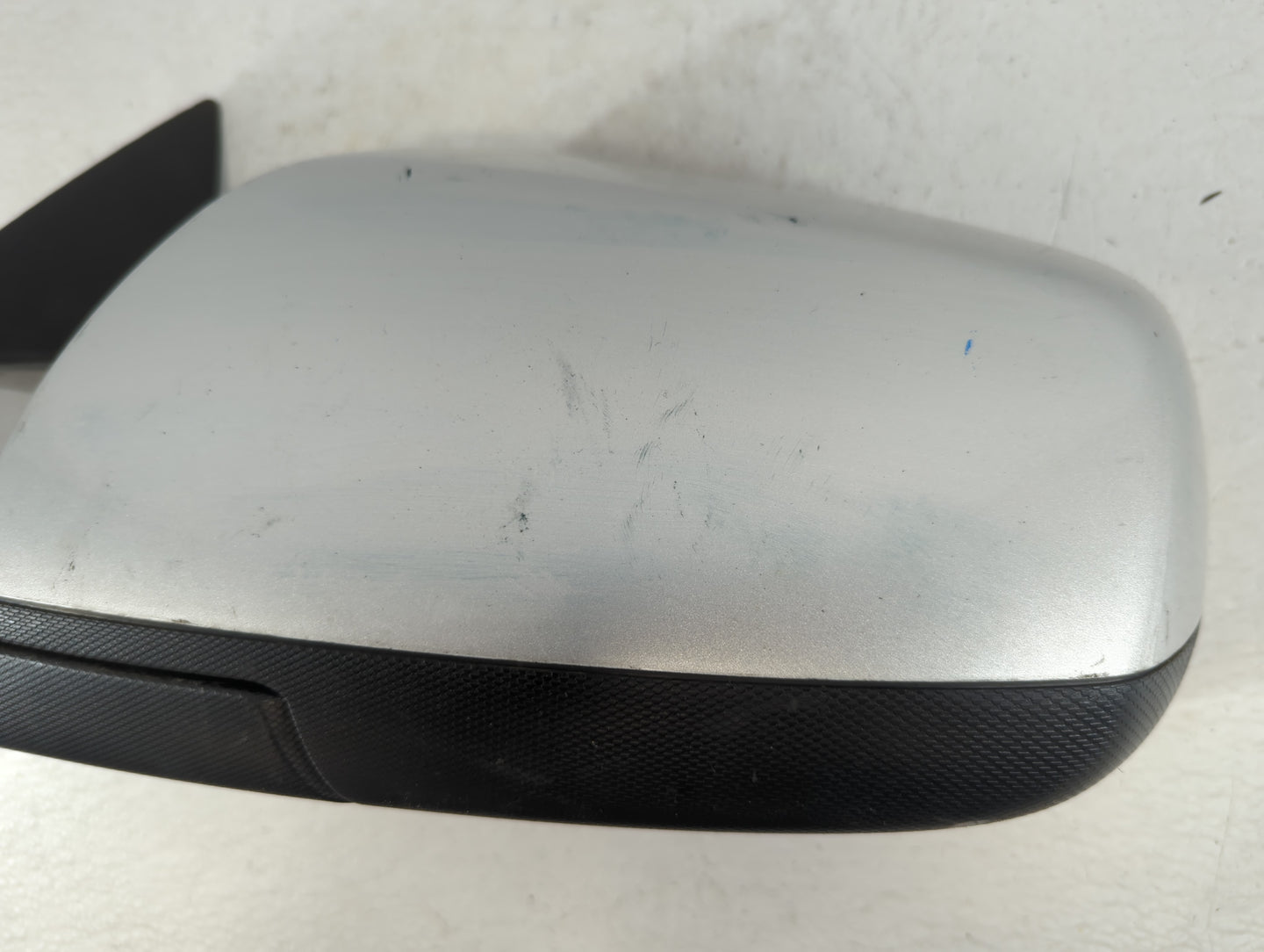 2010-2011 Chevrolet Equinox Driver Left Side View Manual Door Mirror - Oemusedautoparts1.com