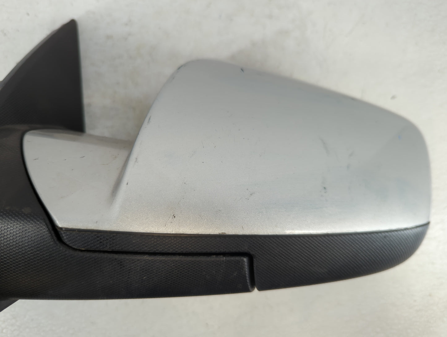 2010-2011 Chevrolet Equinox Driver Left Side View Manual Door Mirror - Oemusedautoparts1.com