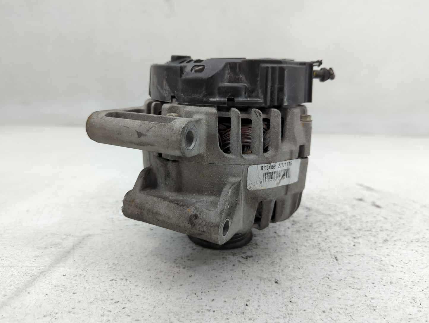 2010-2017 Chevrolet Equinox Alternator Replacement Generator Charging Assembly Engine OEM P/N:44787 Fits OEM Used Auto Parts