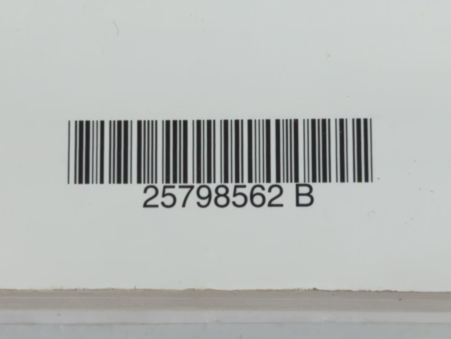 2010 Chevrolet Equinox Owners Manual Book Guide P/N:25798562 B OEM Used Auto Parts - Oemusedautoparts1.com