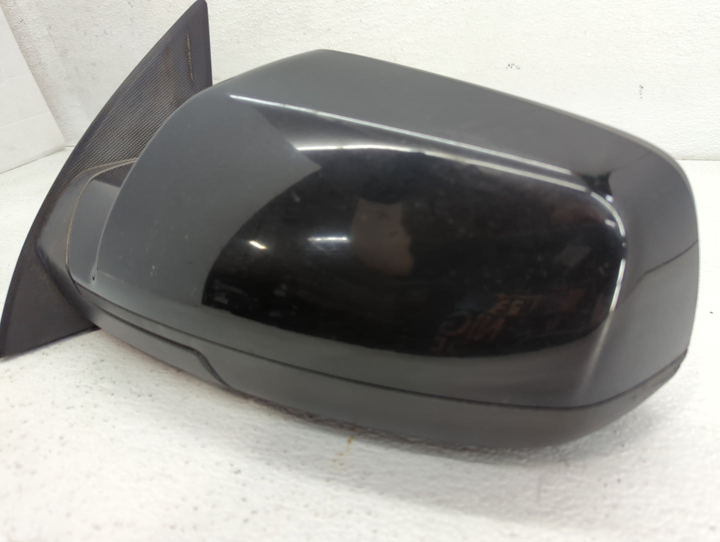 2010-2011 Chevrolet Equinox Driver Side View Mirror - Left Door Mirror OEM Used - Oemusedautoparts1.com