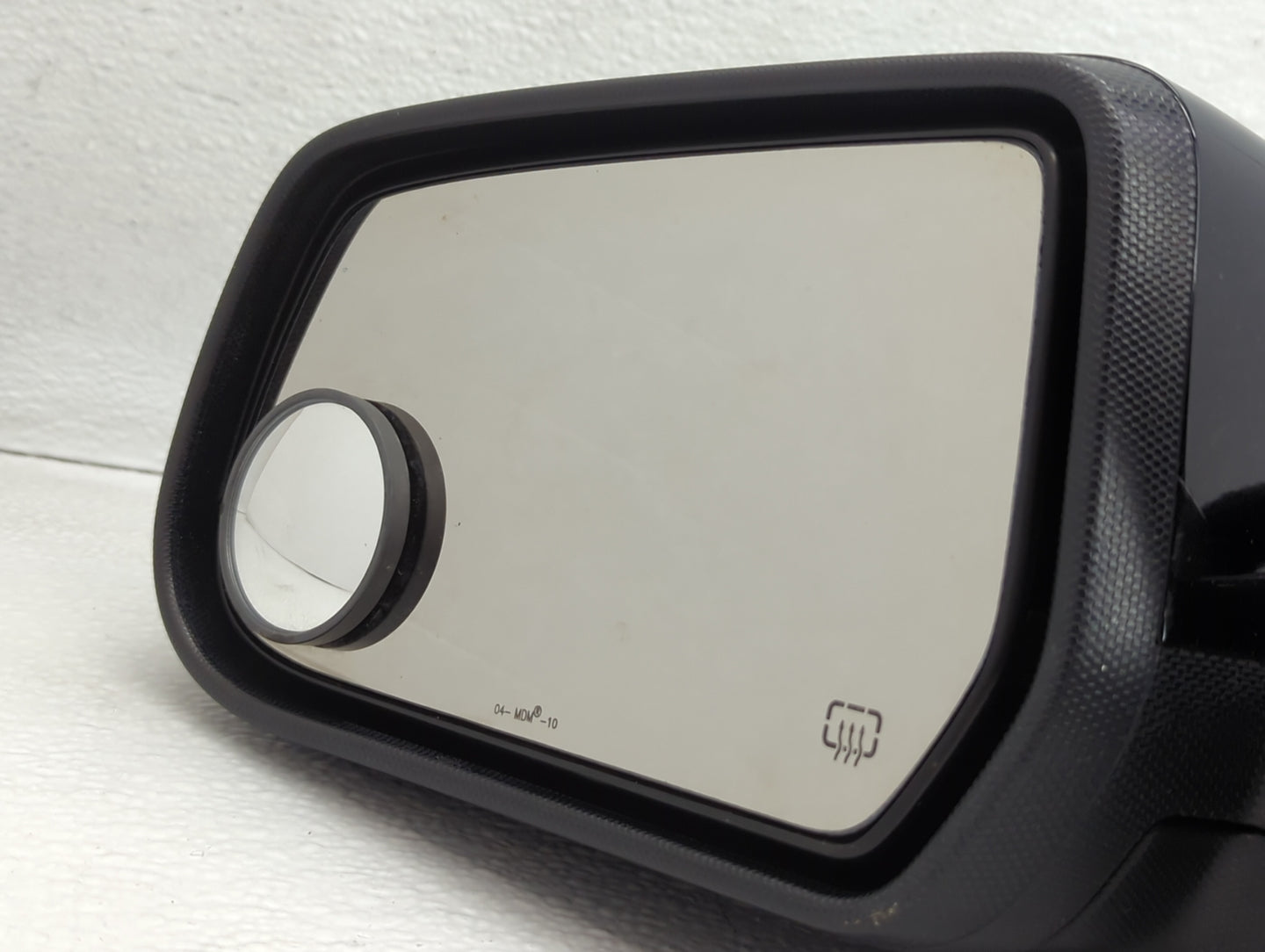 2010-2011 Chevrolet Equinox Driver Side View Mirror - Left Door Mirror OEM Used - Oemusedautoparts1.com
