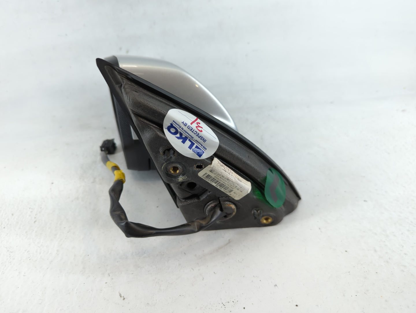 2010-2011 Chevrolet Equinox Driver Side View Mirror - Left Door Mirror OEM Used - Oemusedautoparts1.com