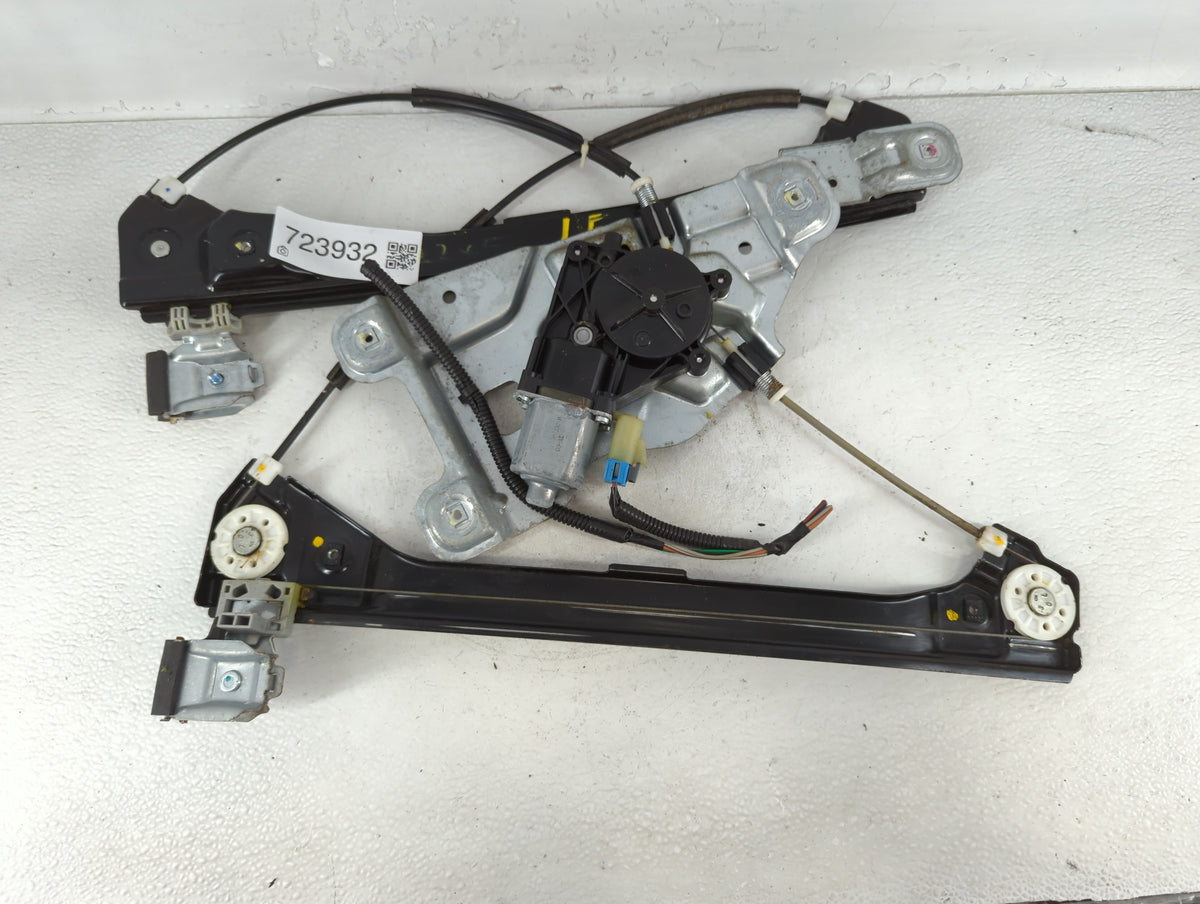 2010-2011 Chevrolet Equinox Driver Left Front Window Regulator 723932 - Oemusedautoparts1.com