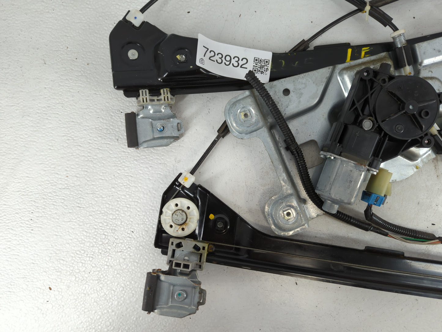 2010-2011 Chevrolet Equinox Driver Left Front Window Regulator 723932 - Oemusedautoparts1.com