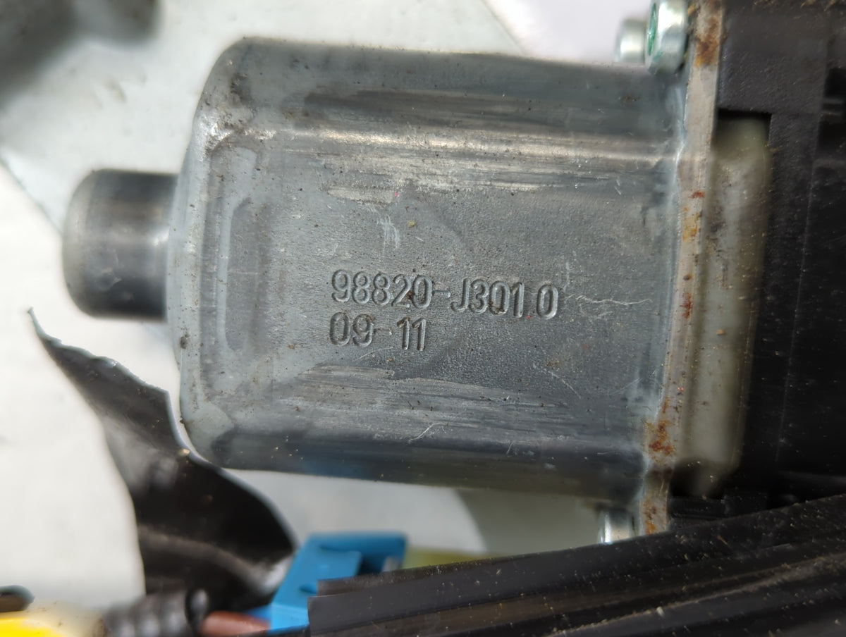 2010-2011 Chevrolet Equinox Driver Left Front Window Regulator 723933 - Oemusedautoparts1.com