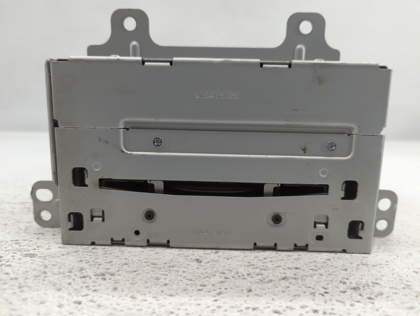 2010-2010 Chevrolet Equinox Am Fm Cd Player Radio Receiver - Oemusedautoparts1.com