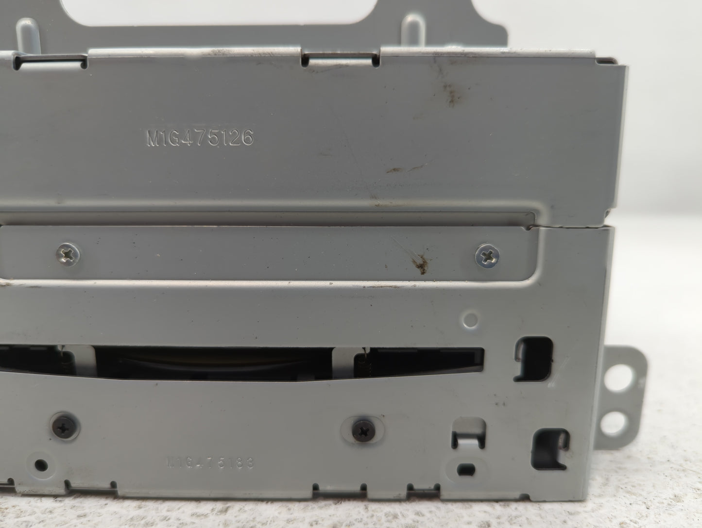 2010-2010 Chevrolet Equinox Am Fm Cd Player Radio Receiver - Oemusedautoparts1.com