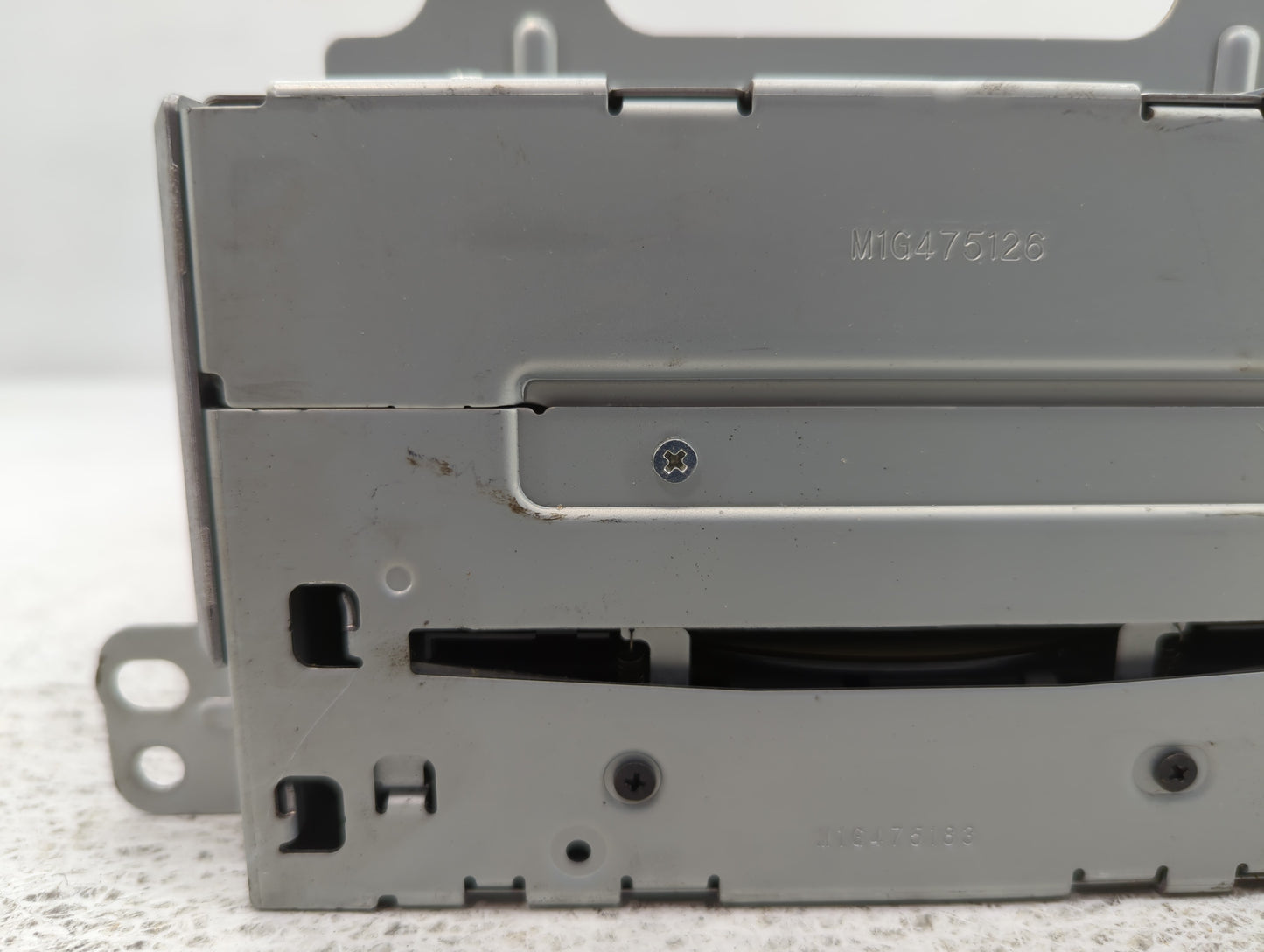 2010-2010 Chevrolet Equinox Am Fm Cd Player Radio Receiver - Oemusedautoparts1.com