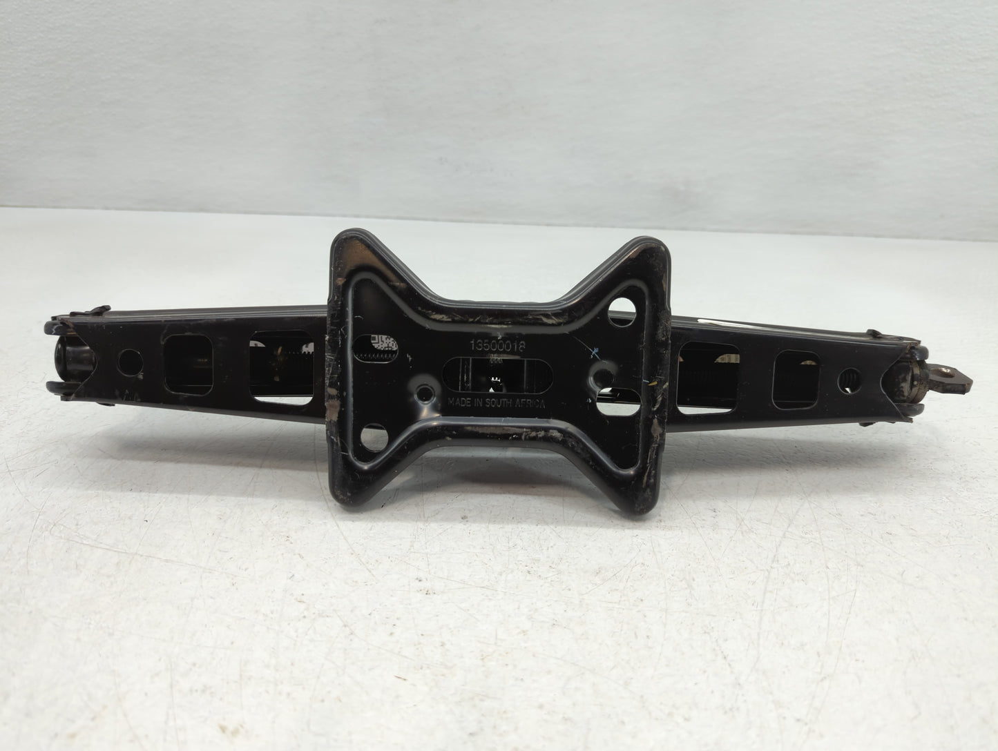 2010 Chevrolet Equinox Spare Scissor Car Jack 735319 - Oemusedautoparts1.com