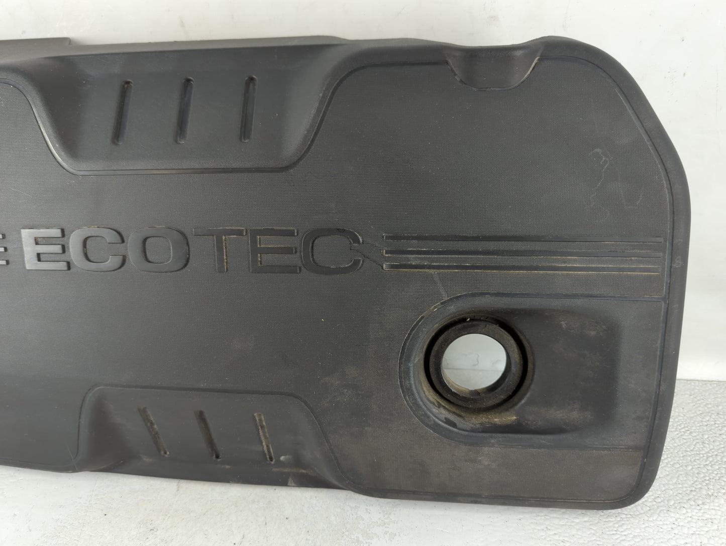 2010 Chevrolet Equinox Engine Cover - Oemusedautoparts1.com