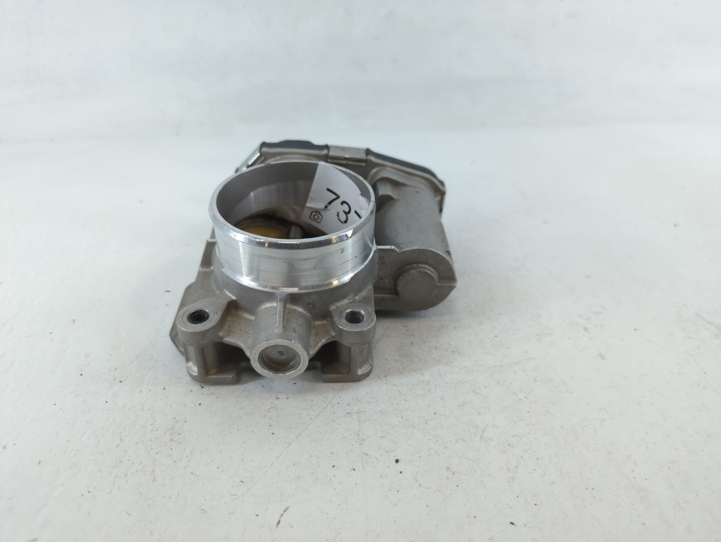 2010-2011 Chevrolet Equinox Throttle Body P/N:186AA5138 Fits Fits 2007 2008 2009 2010 2011 2012 OEM Used Auto Parts - Oemuse