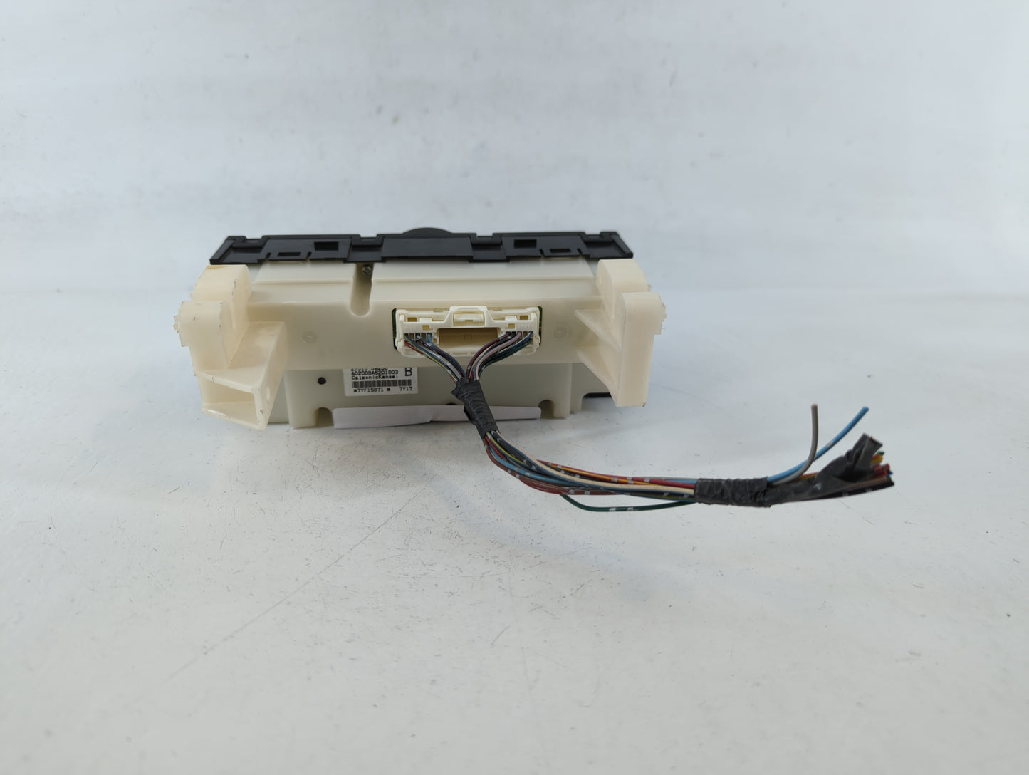 2010-2011 Chevrolet Equinox Radio Control Panel - Oemusedautoparts1.com