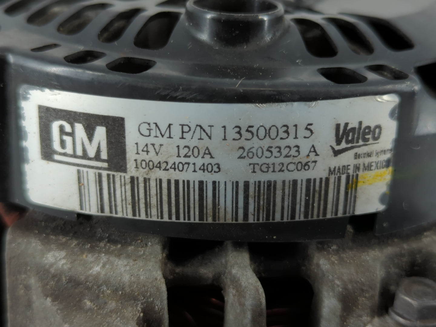 2010-2017 Chevrolet Equinox Alternator Replacement Generator Charging Assembly Engine OEM P/N:13500315 Fits OEM Used Auto Pa