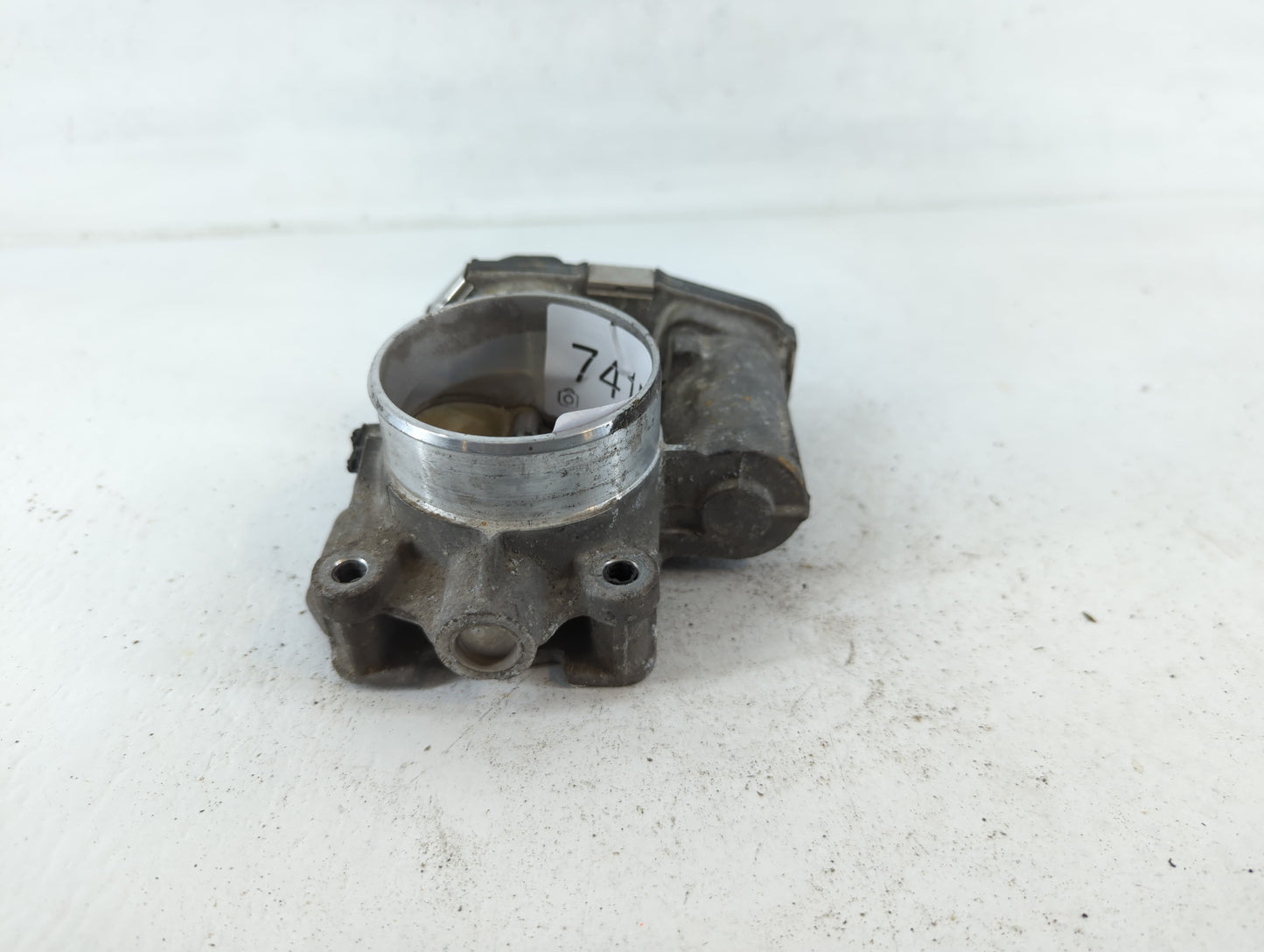 2010-2011 Chevrolet Equinox Throttle Body P/N:AA668AA7576C Fits Fits 2007 2008 2009 2010 2011 2012 OEM Used Auto Parts - Oem